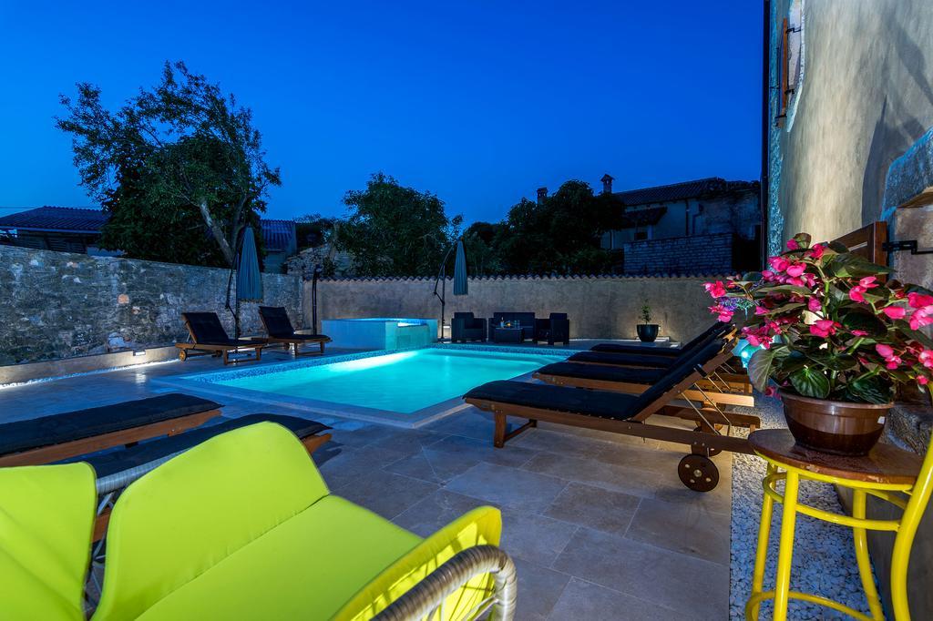 Villa Sagri - Heated Pool Zagrici Buitenkant foto