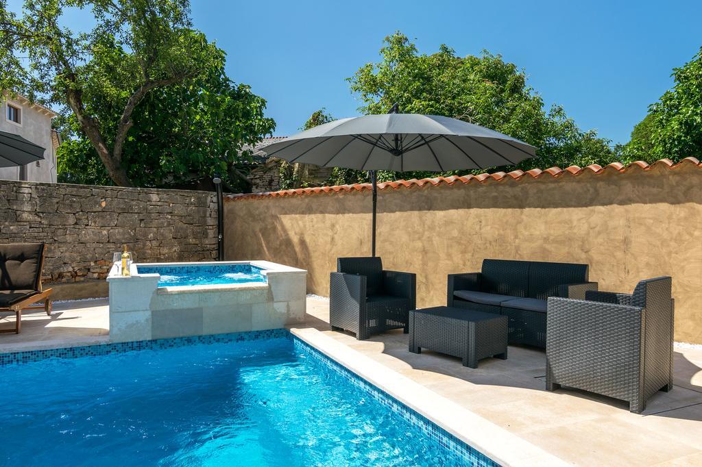Villa Sagri - Heated Pool Zagrici Buitenkant foto