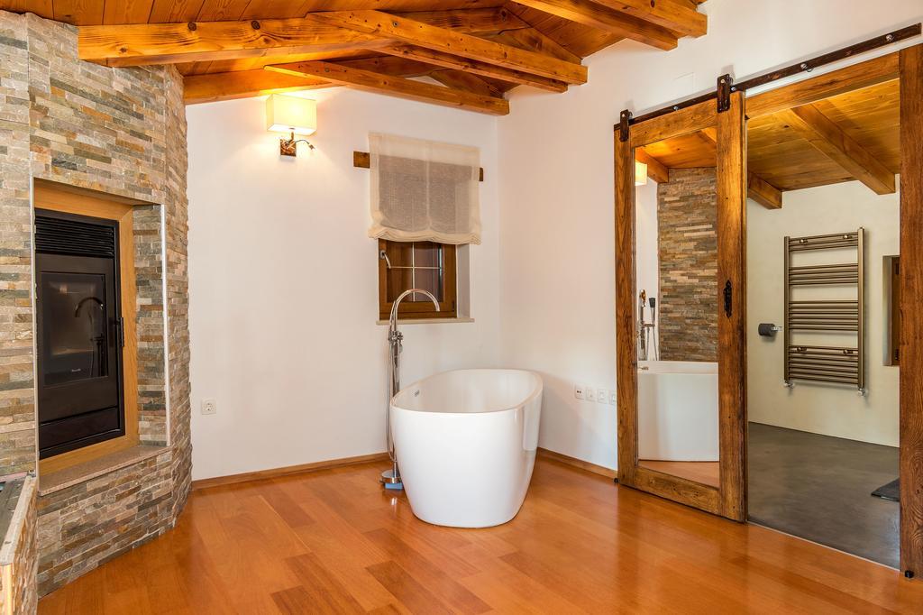Villa Sagri - Heated Pool Zagrici Buitenkant foto